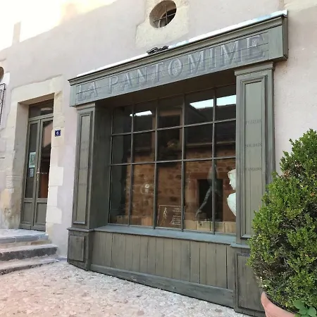 Maisons Du Perigord Cote Vezere بيت للعطل *